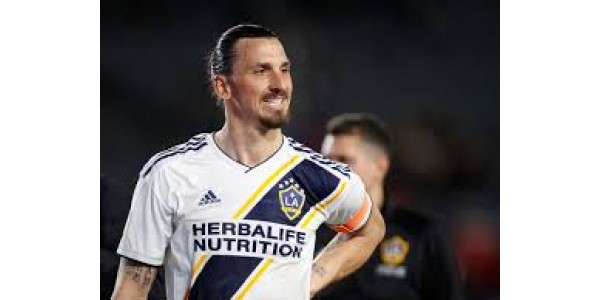 Ibrahimović chce dołączyć do Napoli przed przejściem na emeryturę